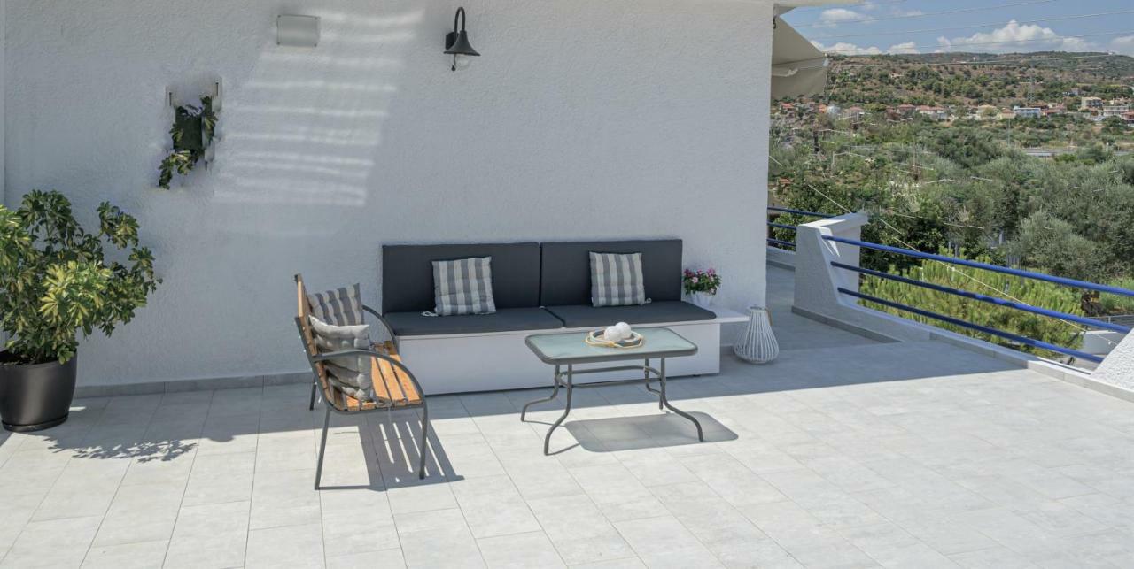 Sgs Luxury Apartments Xylokastro Exterior photo